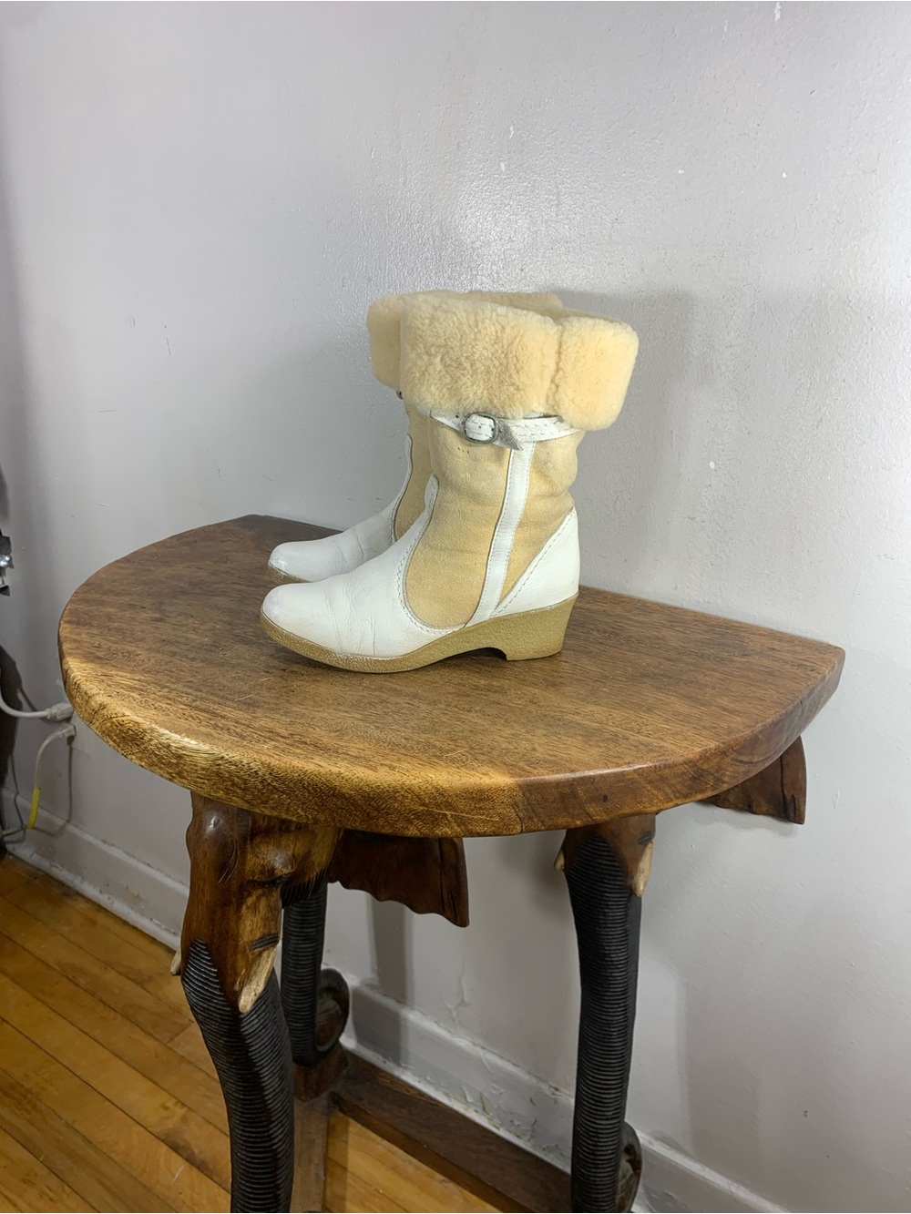 Vintage PAJAR Canadian Shearling-Lined Winter Boots White Leather Tan Sued